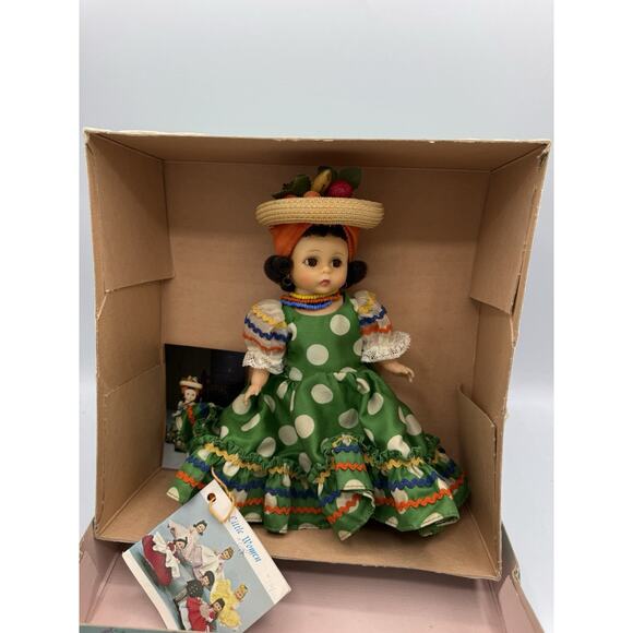 Madame Alexander Brazil Doll #773 8” in Box with Tag Fruit Hat 1960s VHTF - Picture 3 of 5